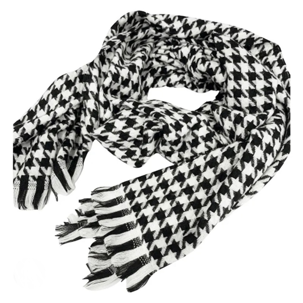 Virginia Wolf new in package black and white houndstooth scarf.
